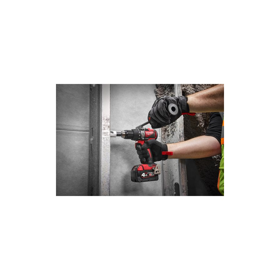 Perceuse à percussion 18V livrée avec 2 batteries 4Ah Li-Ion - MILWAUKEE - M18 BLPD2-402X